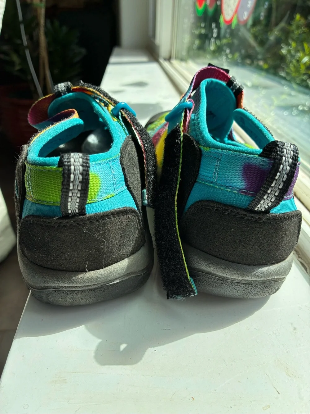 Rainbow Keens (US 4)